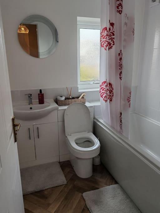 فيلا Modern Living In Hull كينغستون أبون هول المظهر الخارجي الصورة