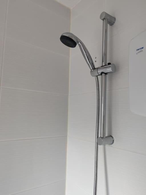 فيلا Modern Living In Hull كينغستون أبون هول المظهر الخارجي الصورة