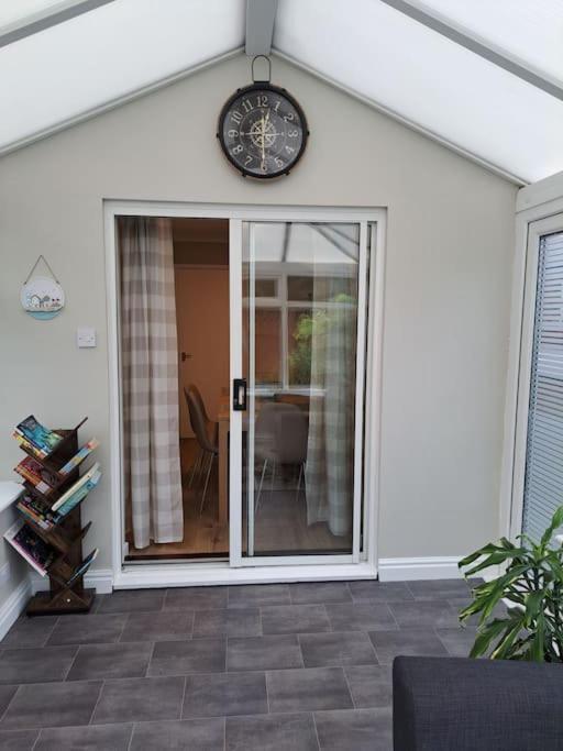 فيلا Modern Living In Hull كينغستون أبون هول المظهر الخارجي الصورة
