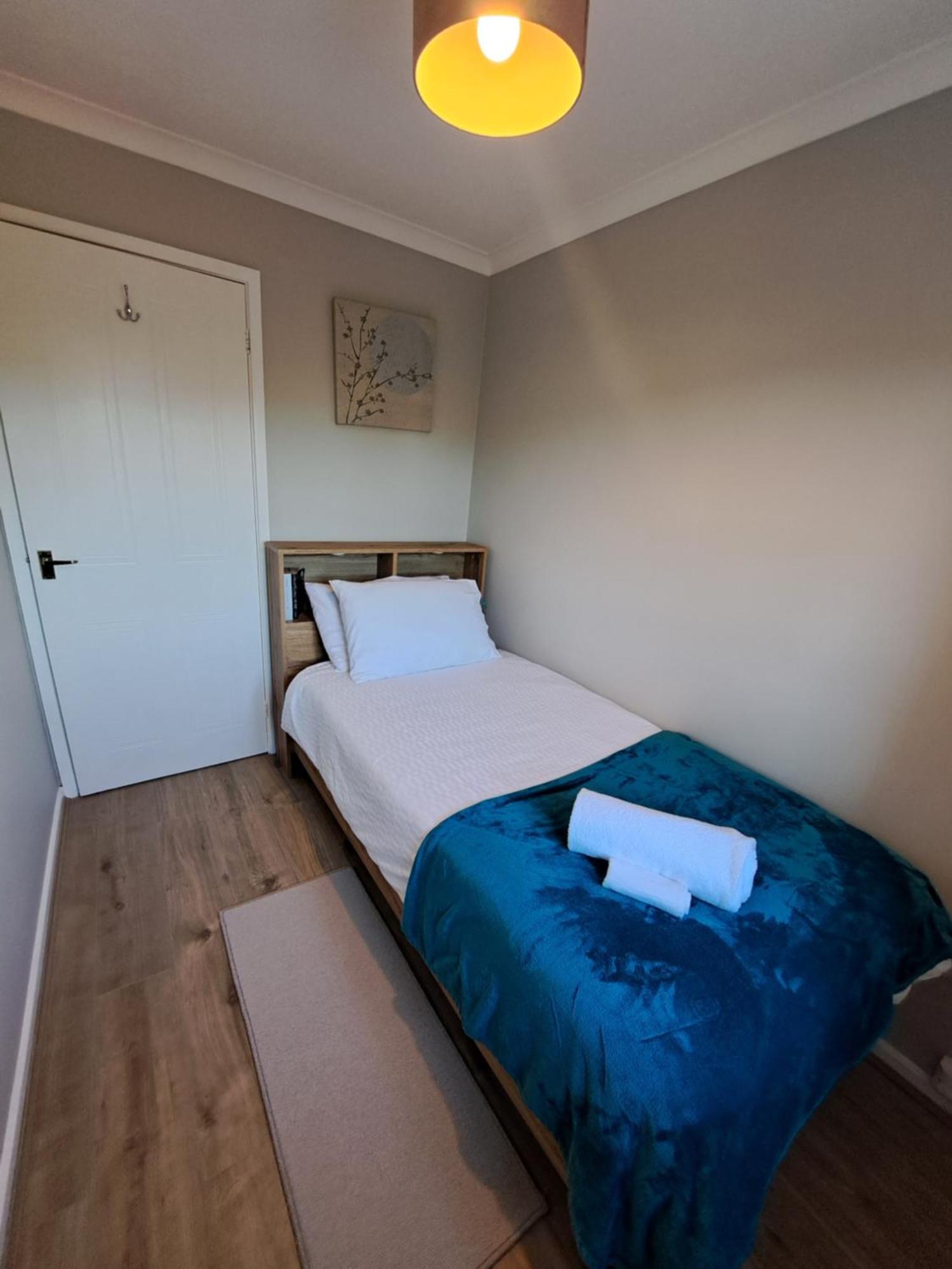 فيلا Modern Living In Hull كينغستون أبون هول المظهر الخارجي الصورة
