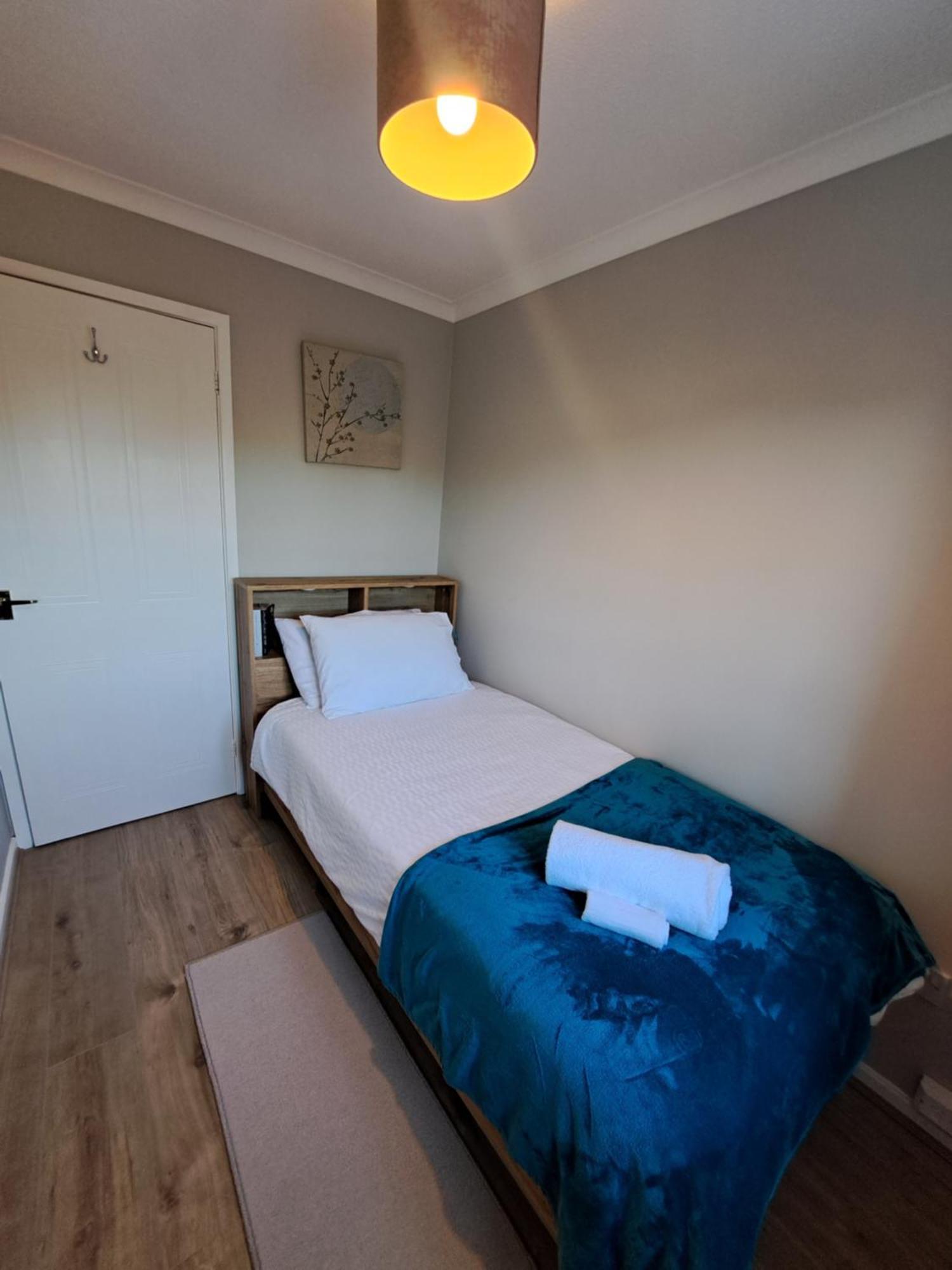 فيلا Modern Living In Hull كينغستون أبون هول المظهر الخارجي الصورة